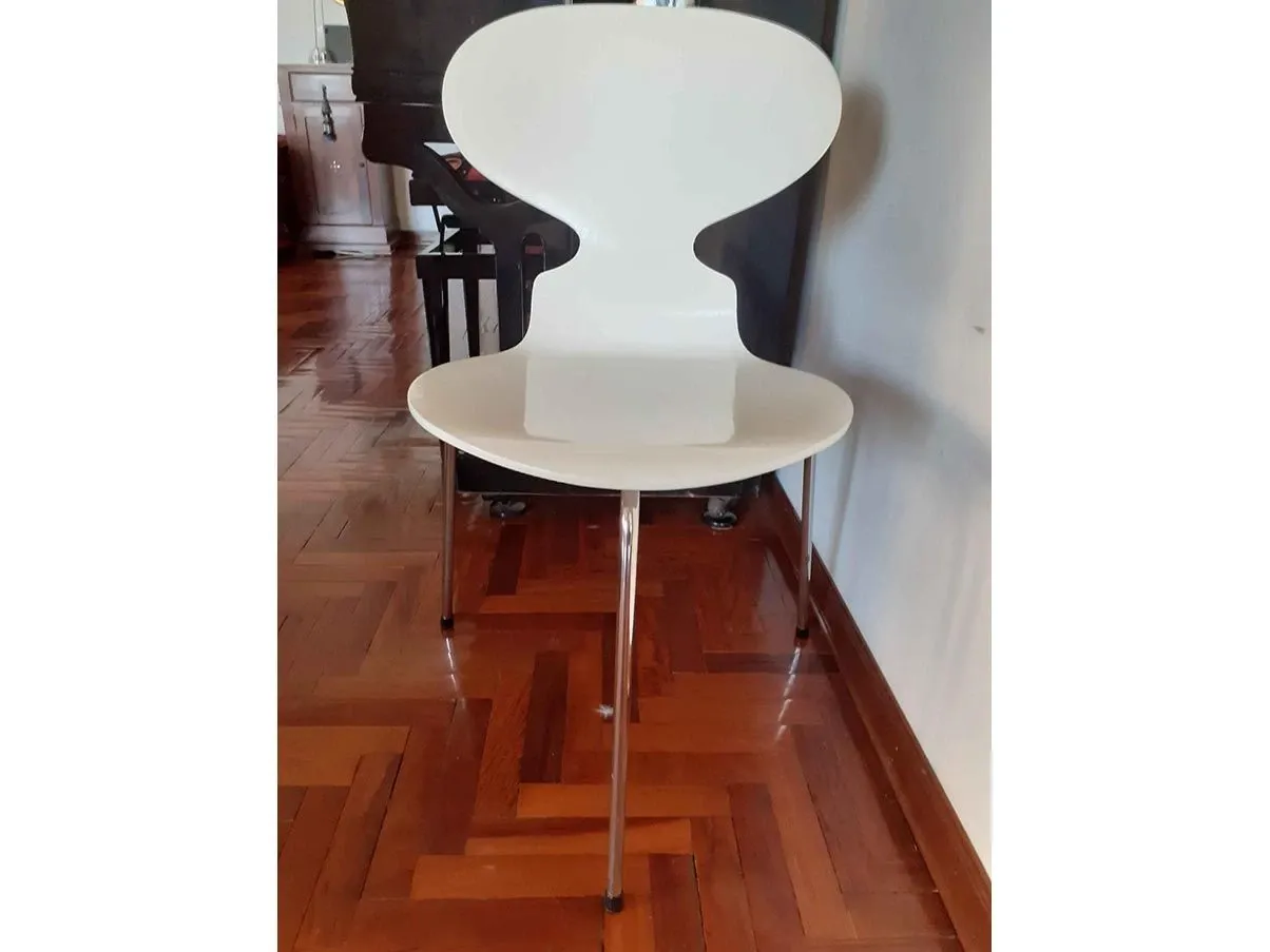 Set 4 sedie acciaio e legno laccato (bianco), Fritz Hansen 2