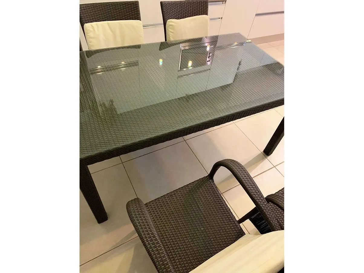 Rectangular rattan table with glass top, Greenwood 2