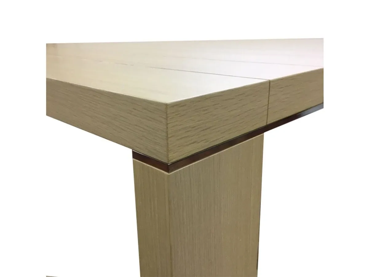 Mesa cuadrada Fratino de madera de roble blanqueado 1