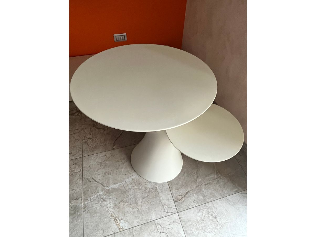 White Rabbit Tree coffee table, Qeeboo Details
