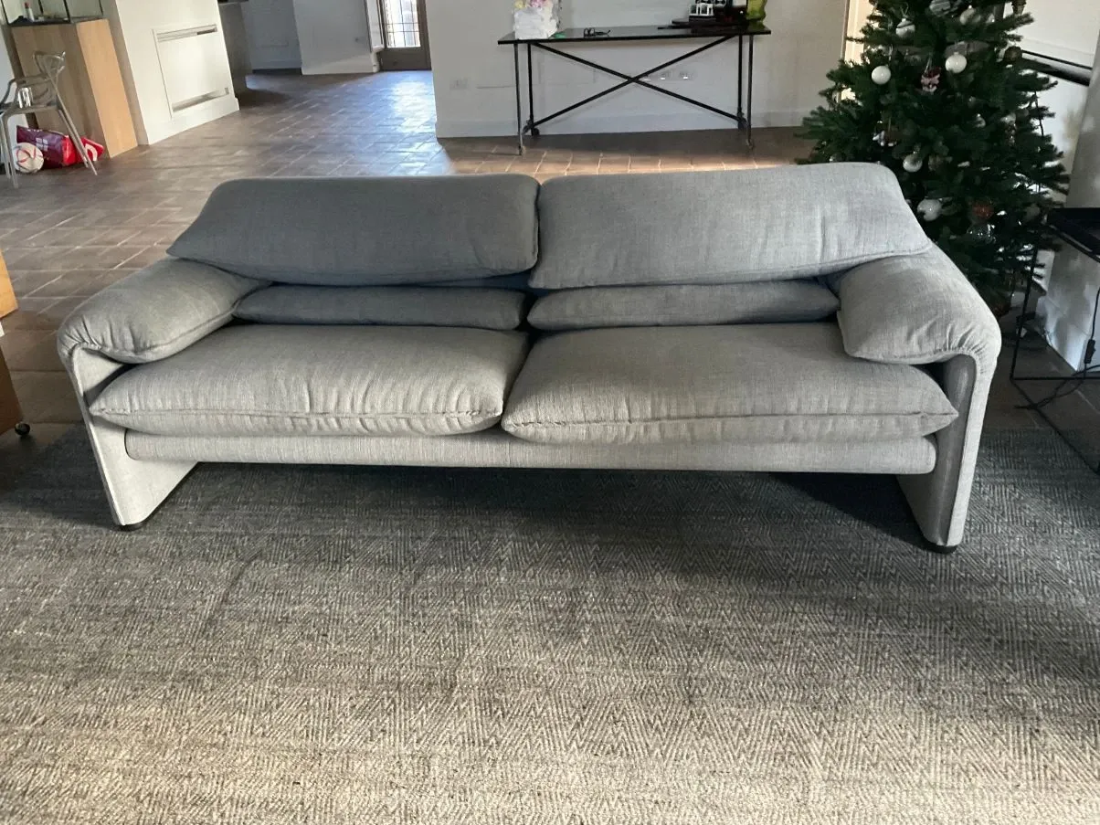 Grey Maralunga sofa, Cassina 2