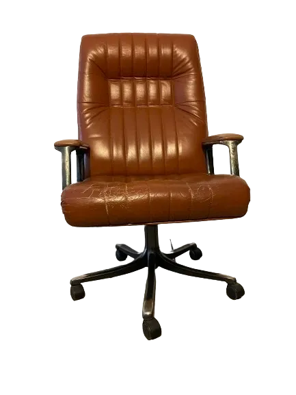 P126 leather office armchair, Tecno 2