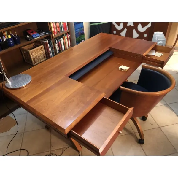 Desk and chair set in cherry wood, Malofancon image