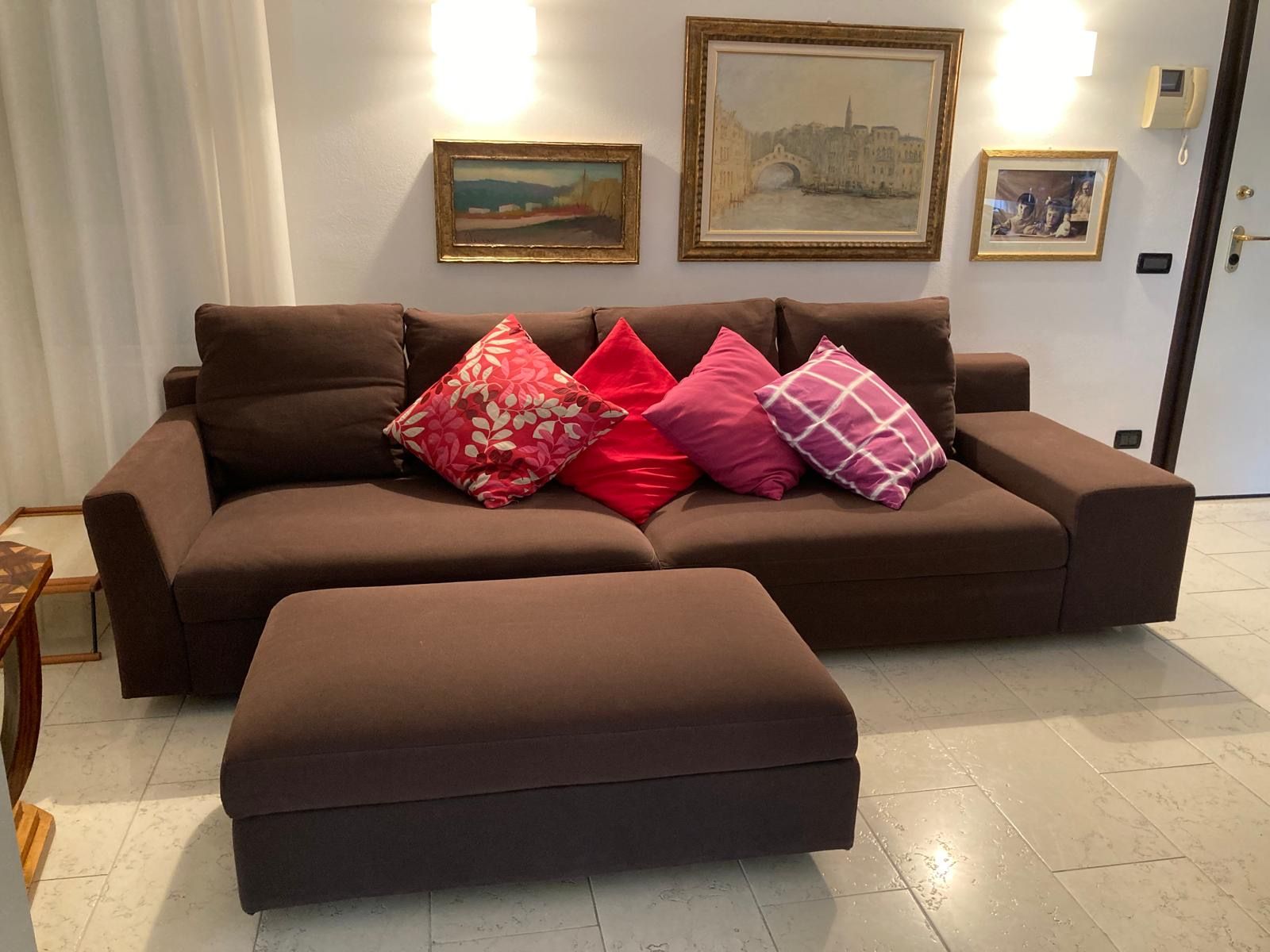 Divano 4 posti Mister di Philippe Starck Main