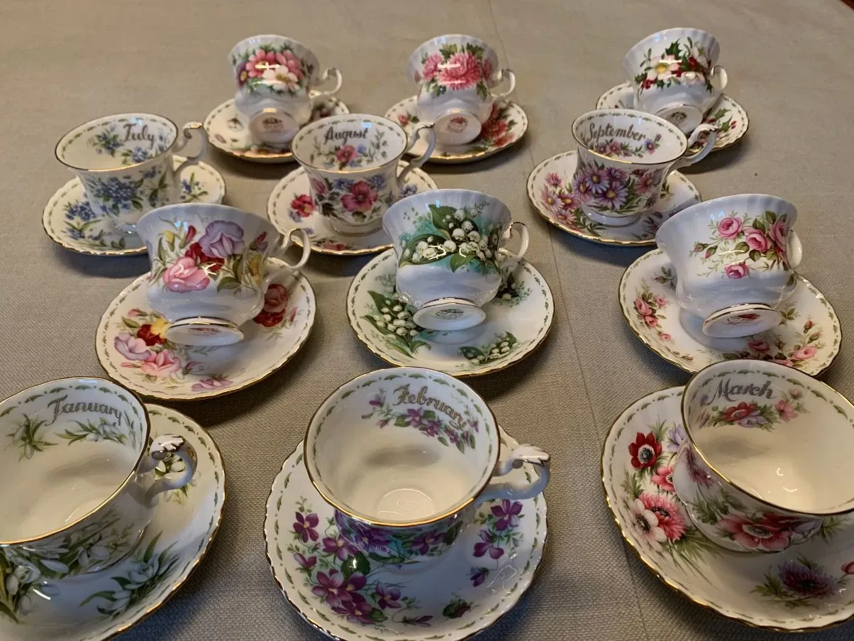 Vintage Flowers ot the Month tea set (1970s), Royal Allbert 6