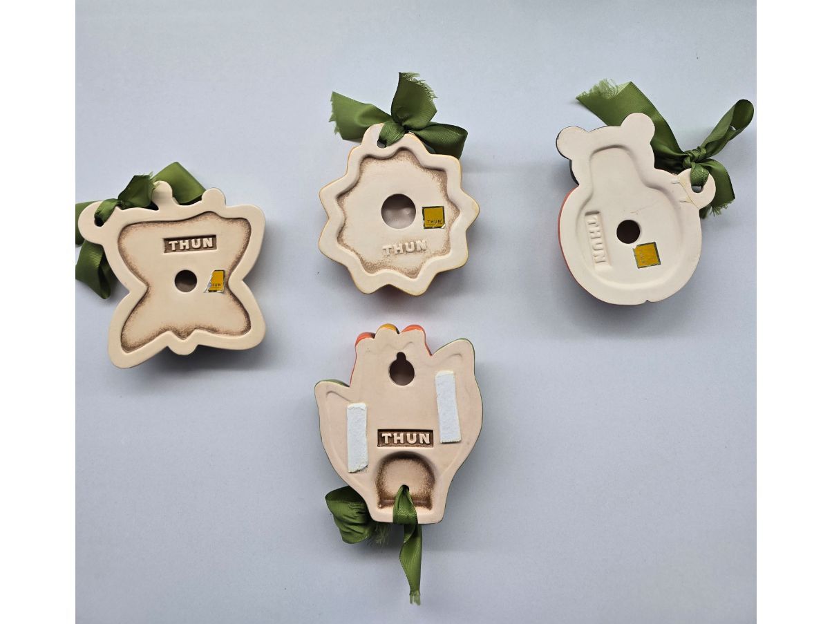 Set de 11 figurines en céramique Brand