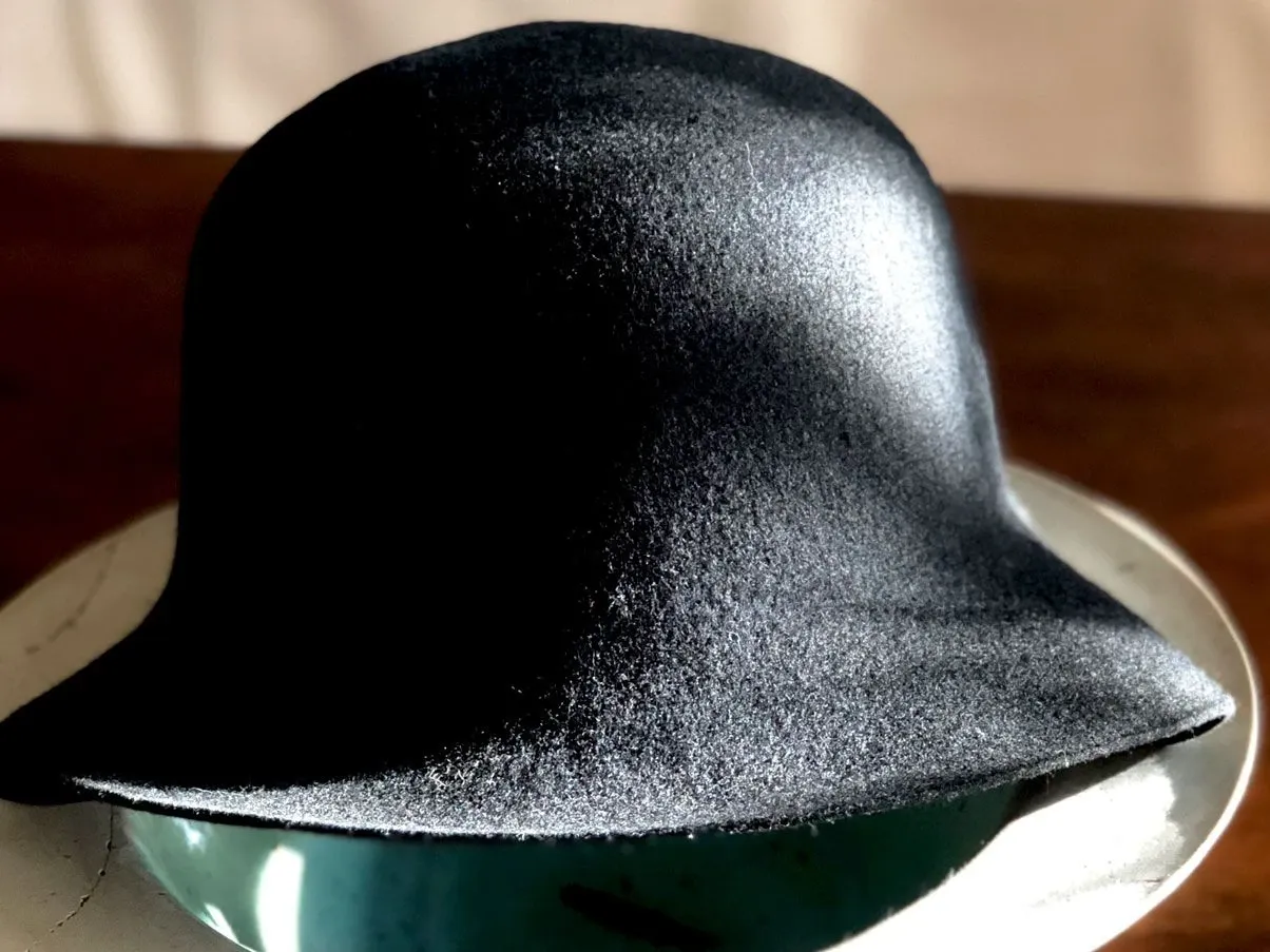 Hat 2000 