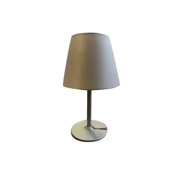 Melampo table lamp with aluminum stem, Artemide image