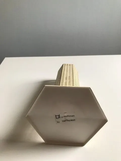 Vaso portafiori in metallo smaltato Joseph Hoffman, Bieffeplast 