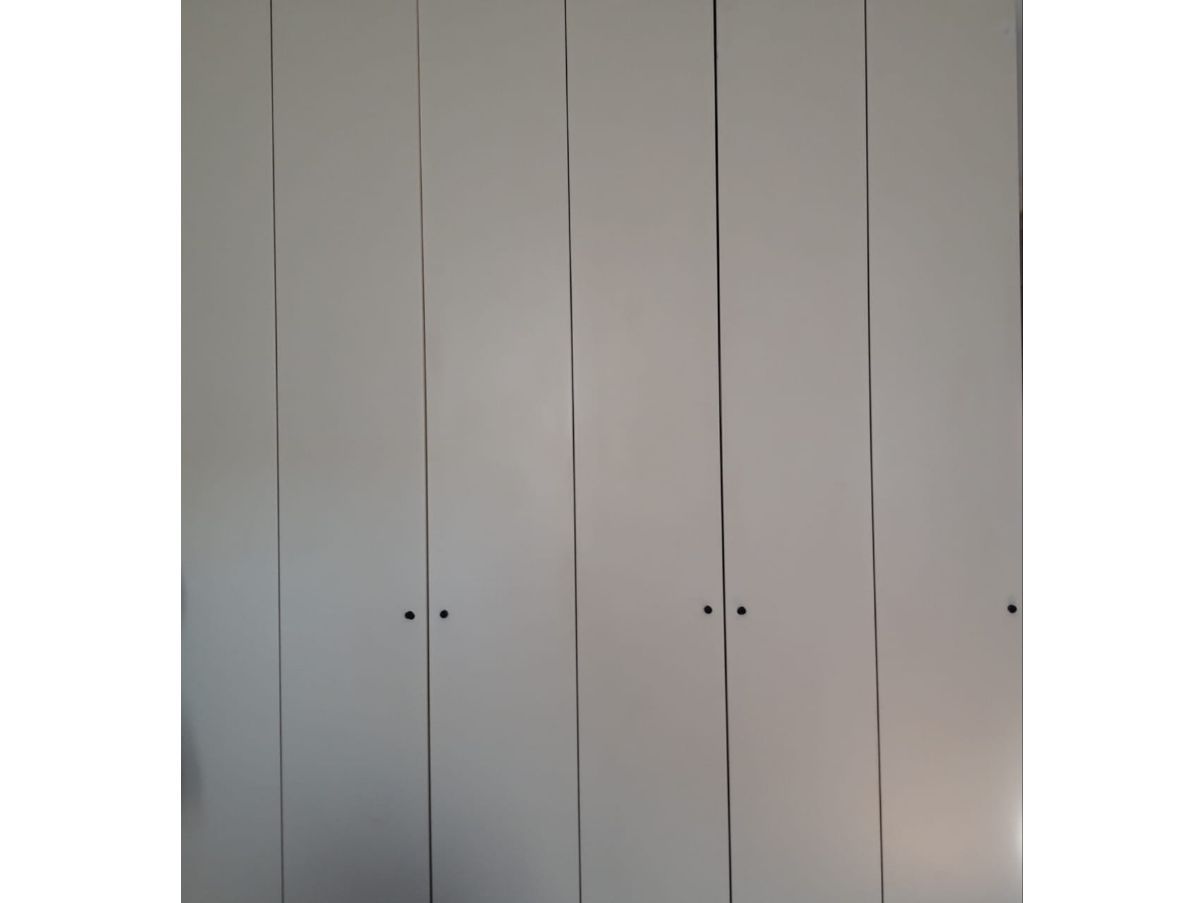 6-türiger Kleiderschrank Front