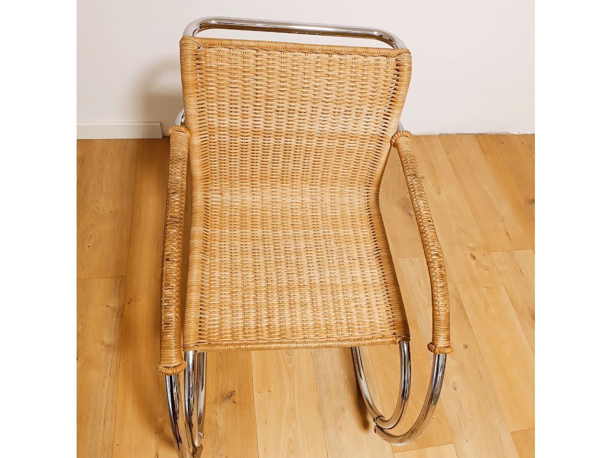 D42 Armchair by Ludwig Mies van der Rohe Front