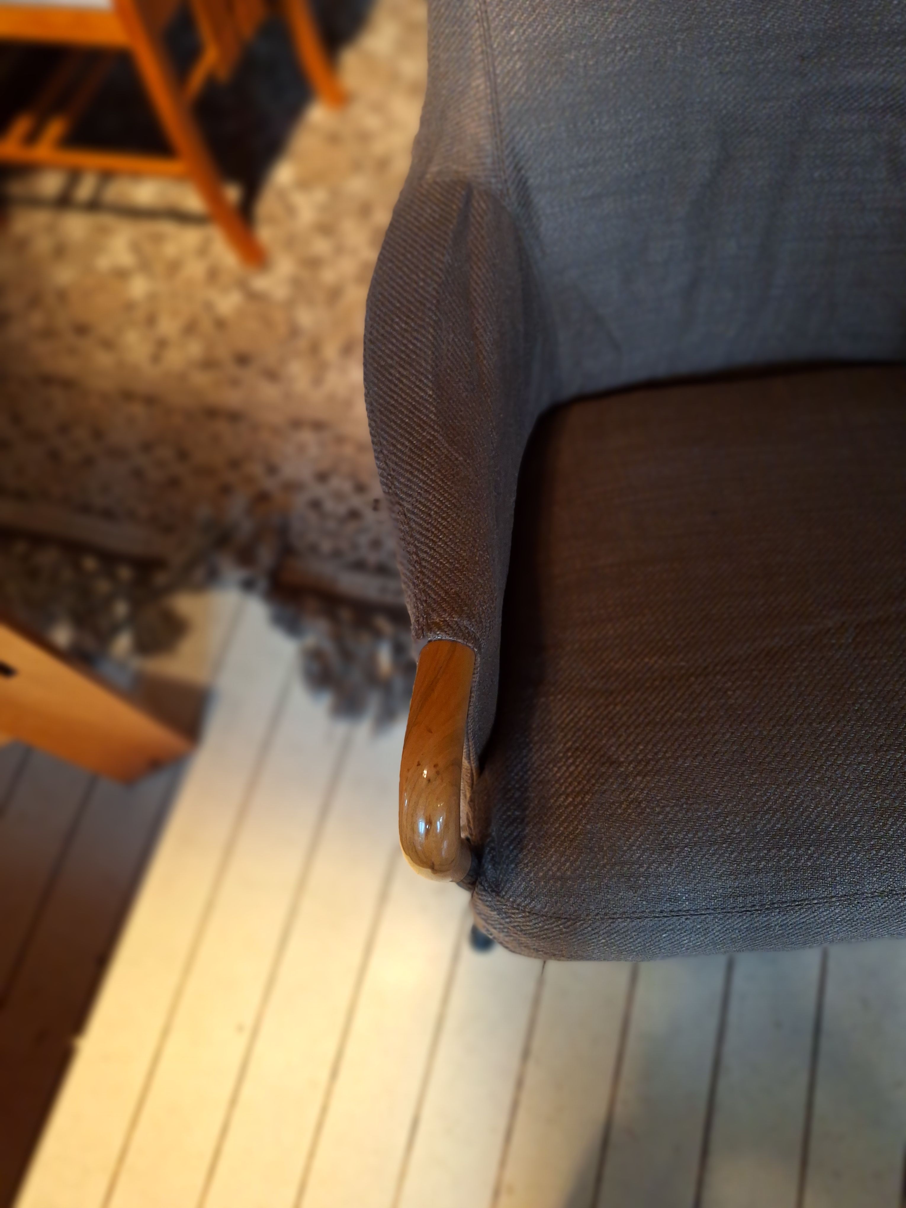 Poltrona Progetti in faggio e tessuto (marrone) Details