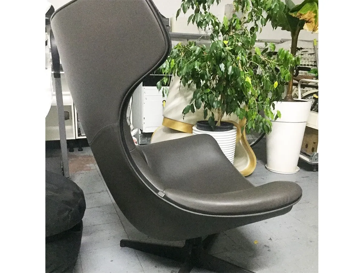 Regina swivel armchair in leather (anthracite), Poltrona Frau 5