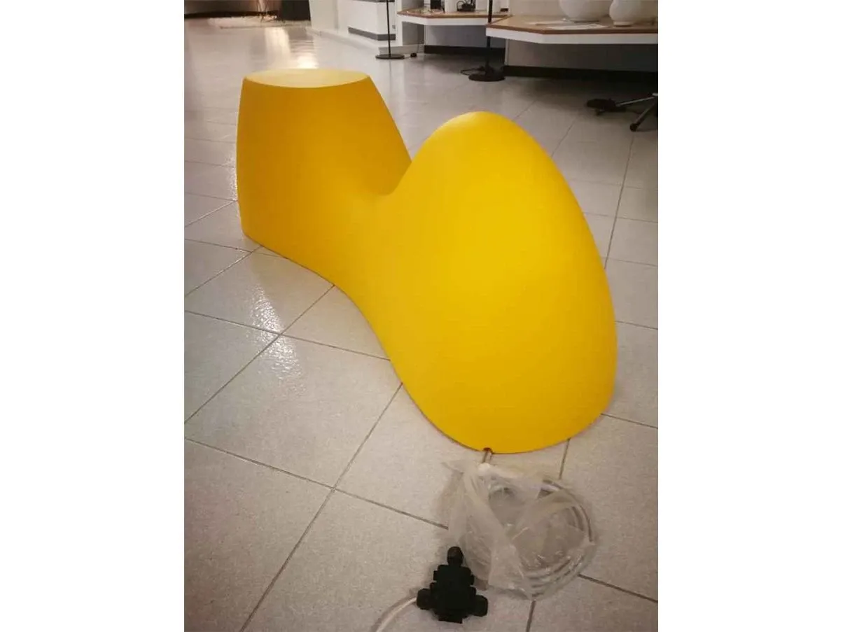 Lampada da terra Blob XXL in plastica (giallo), Foscarini 4
