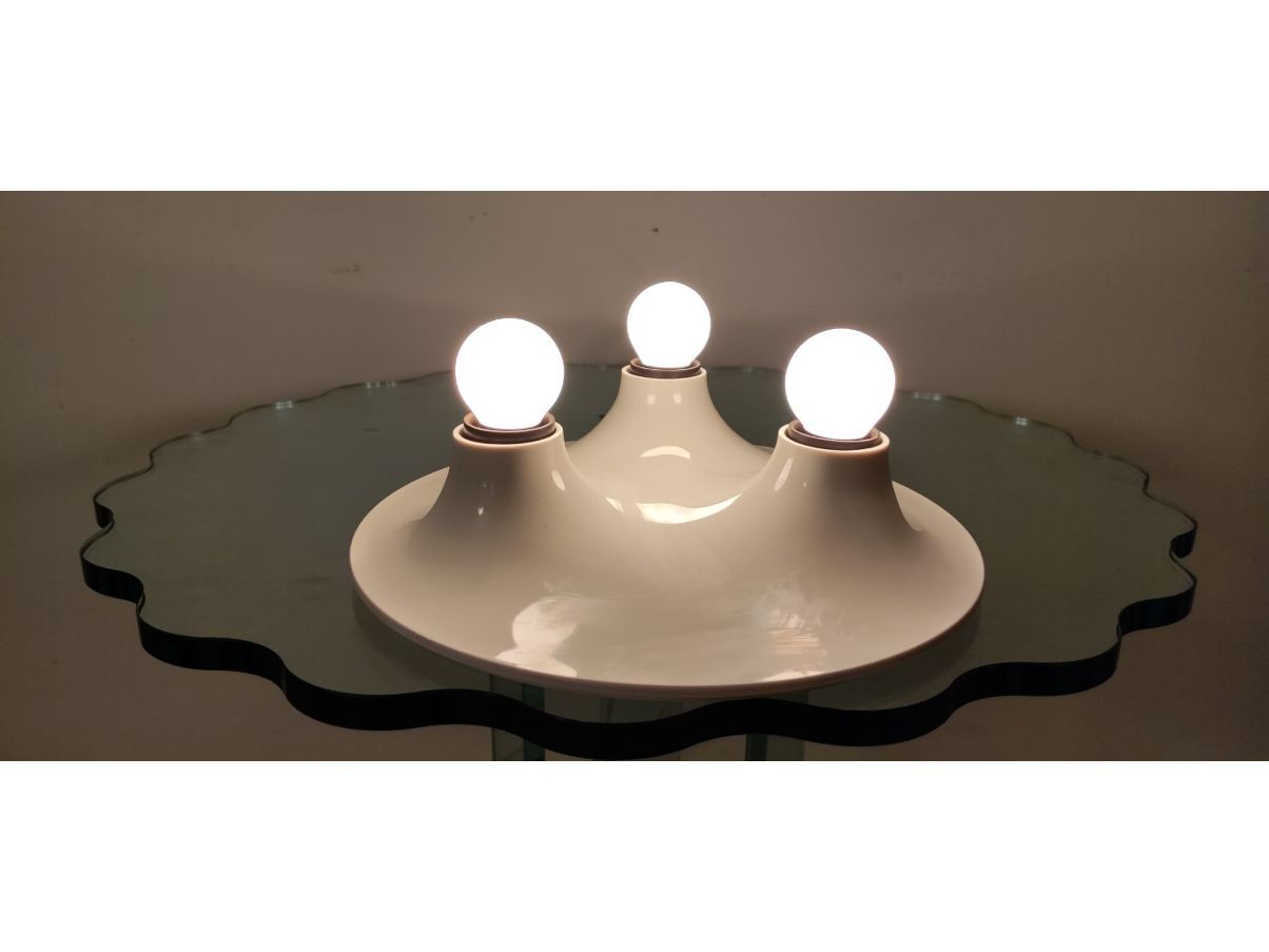 Triteti wall lamp by Vico Magistretti, Artemide image