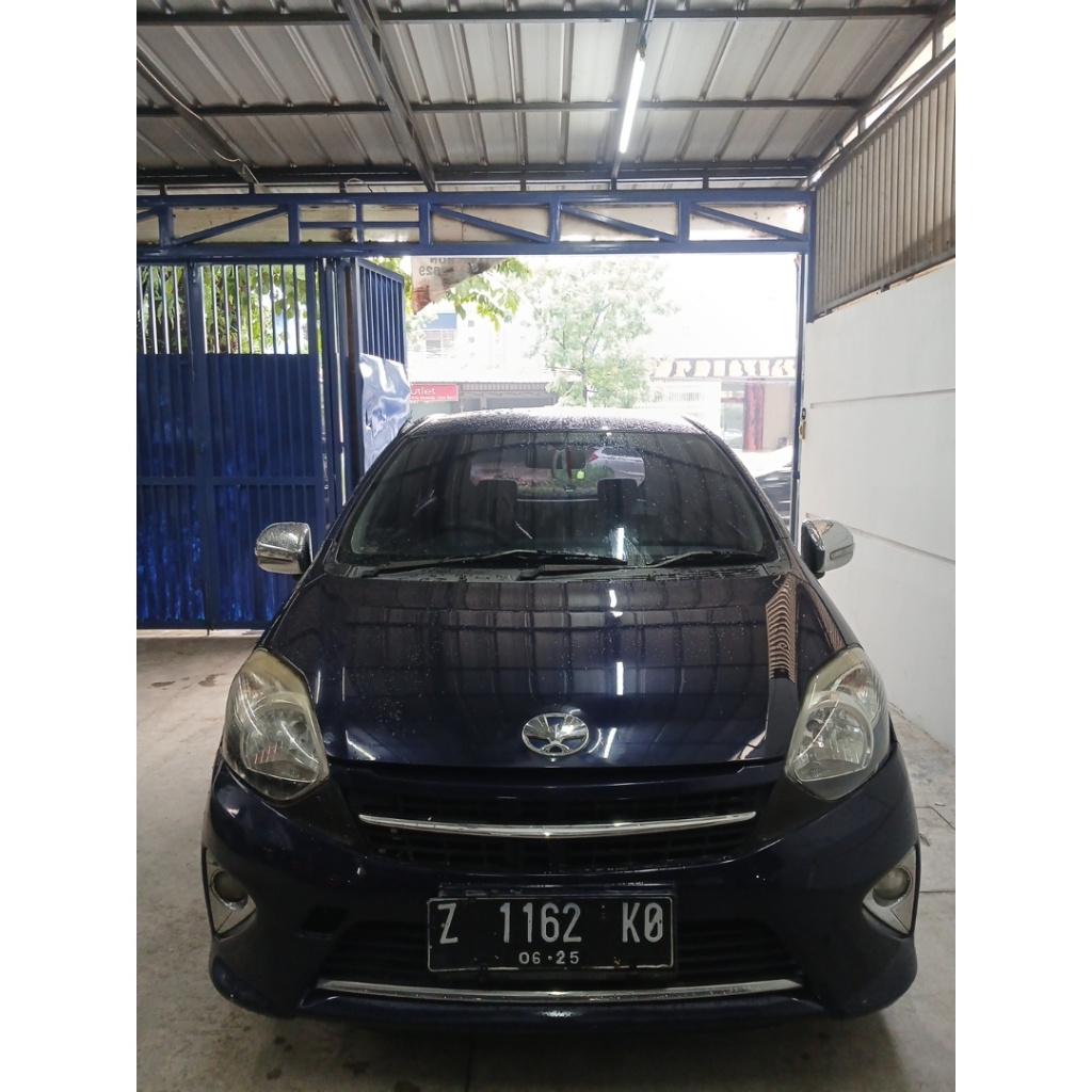 Sisi Depan
