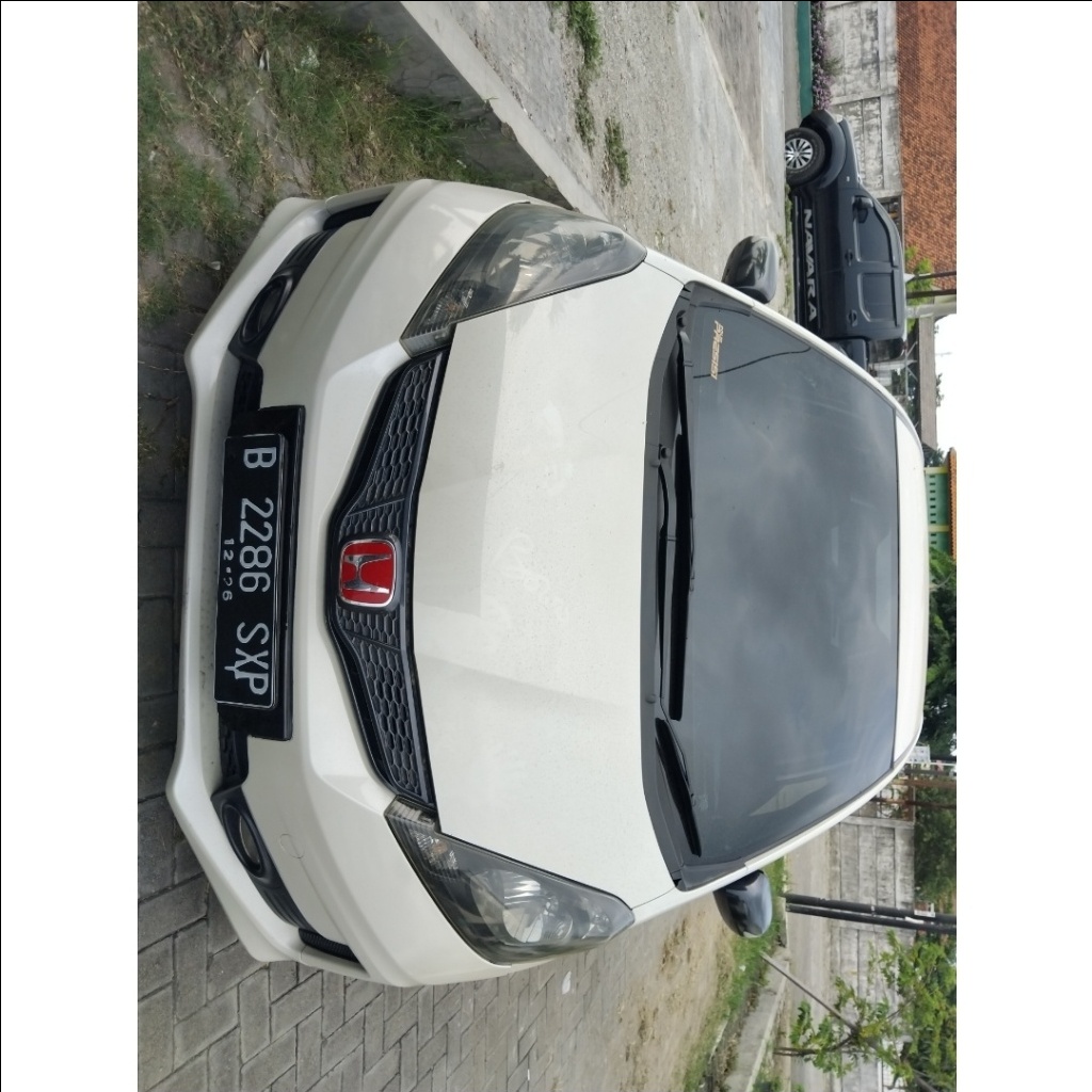 Sisi Depan