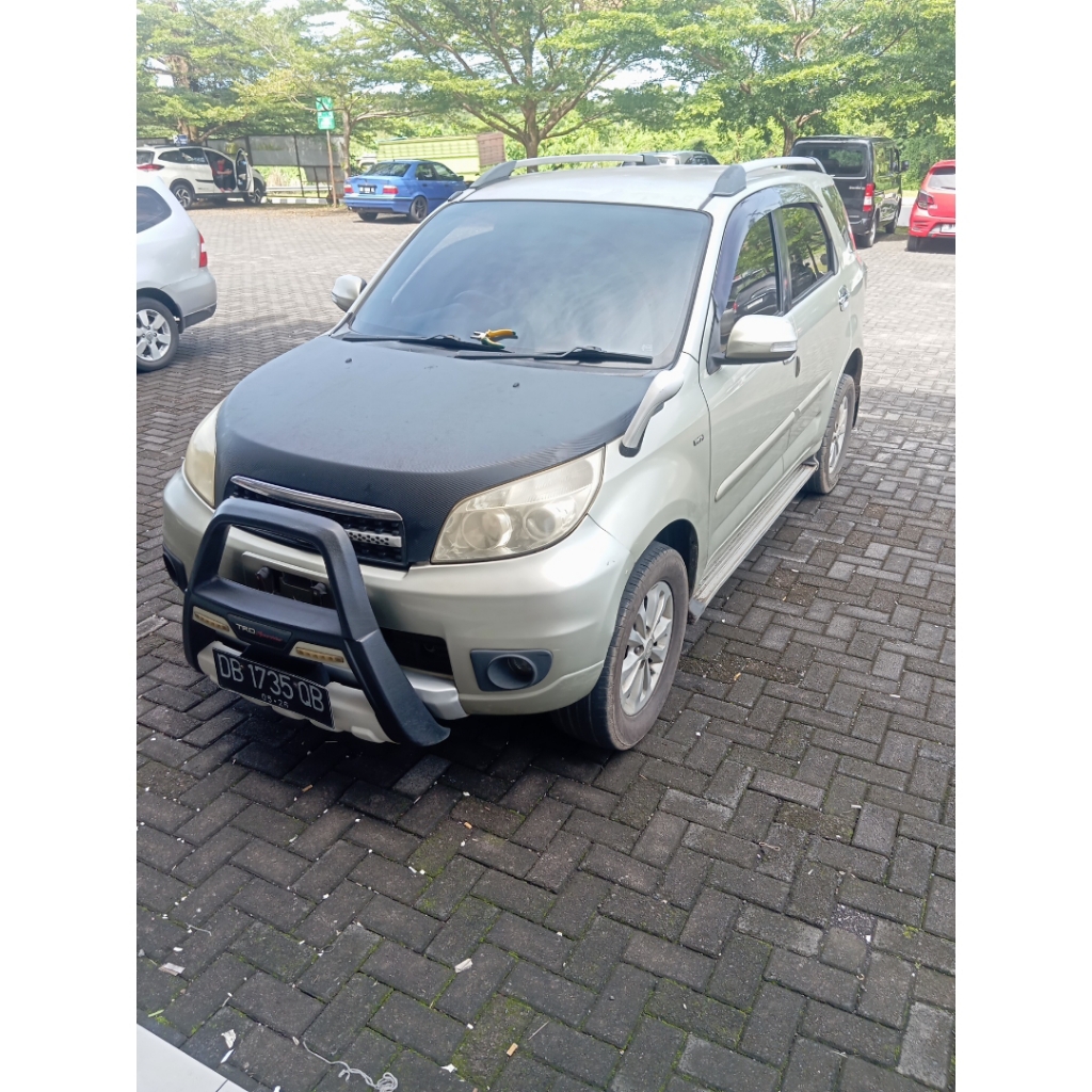 Sisi Depan Serong Kiri
