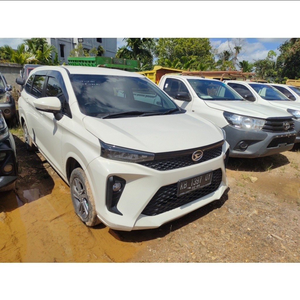 Sisi Depan Serong Kanan