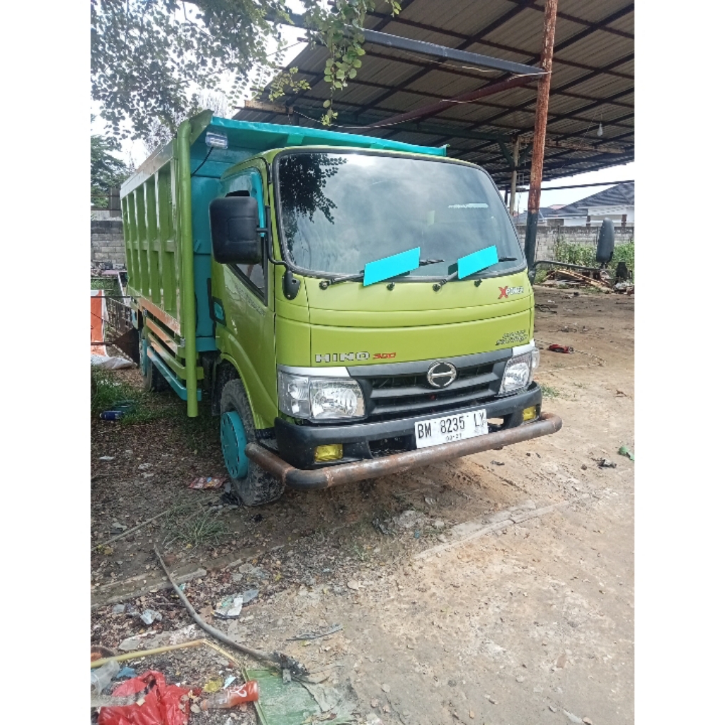 Sisi Depan Serong Kanan