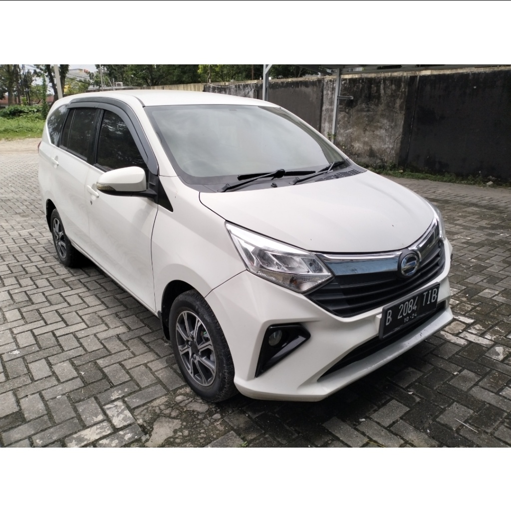 Sisi Depan Serong Kanan