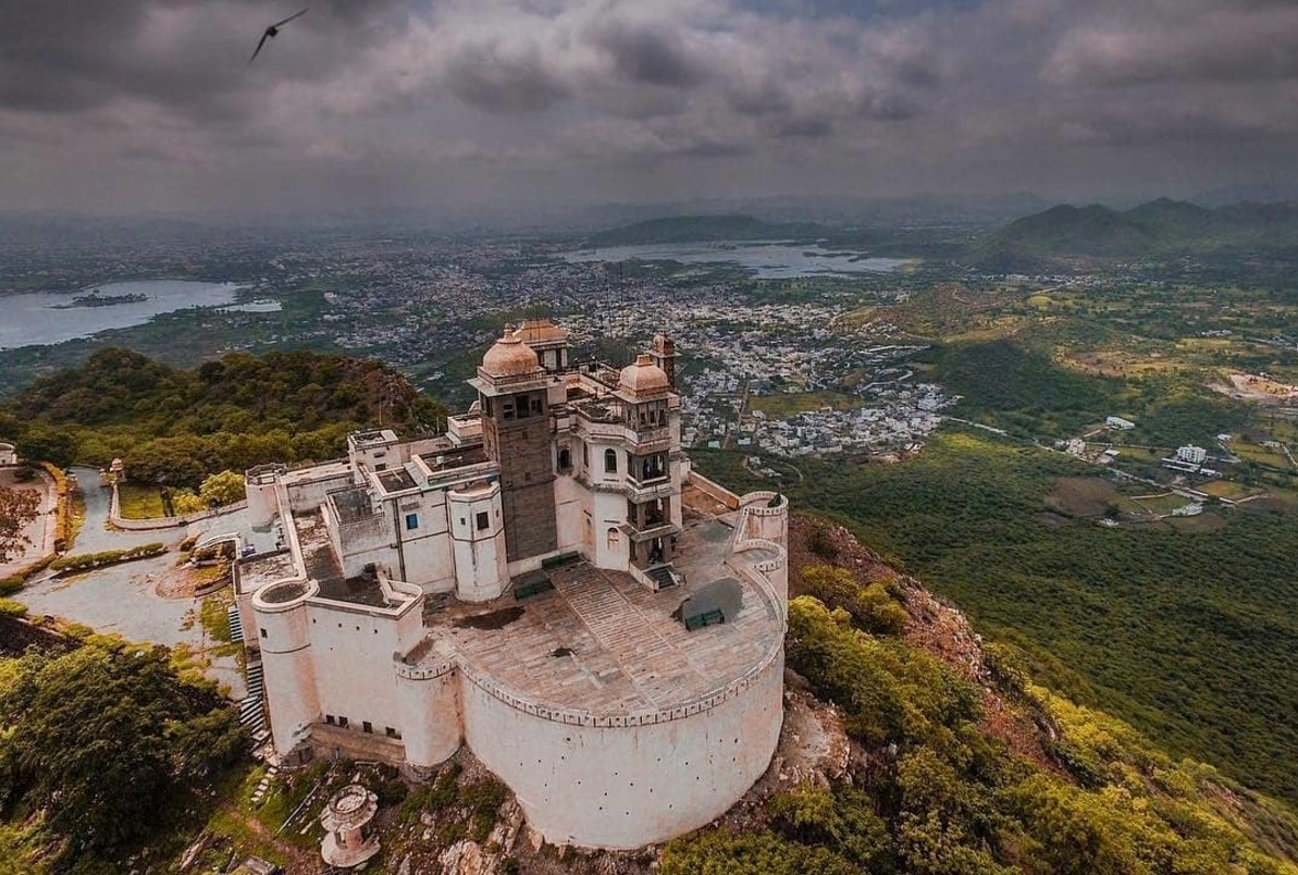monsoon palace, udaipur