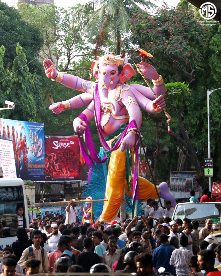 You Cant Miss These 14 Gorgeous Ganpati Pictures Straight From Mumbais Ganesh Chaturthi 0321