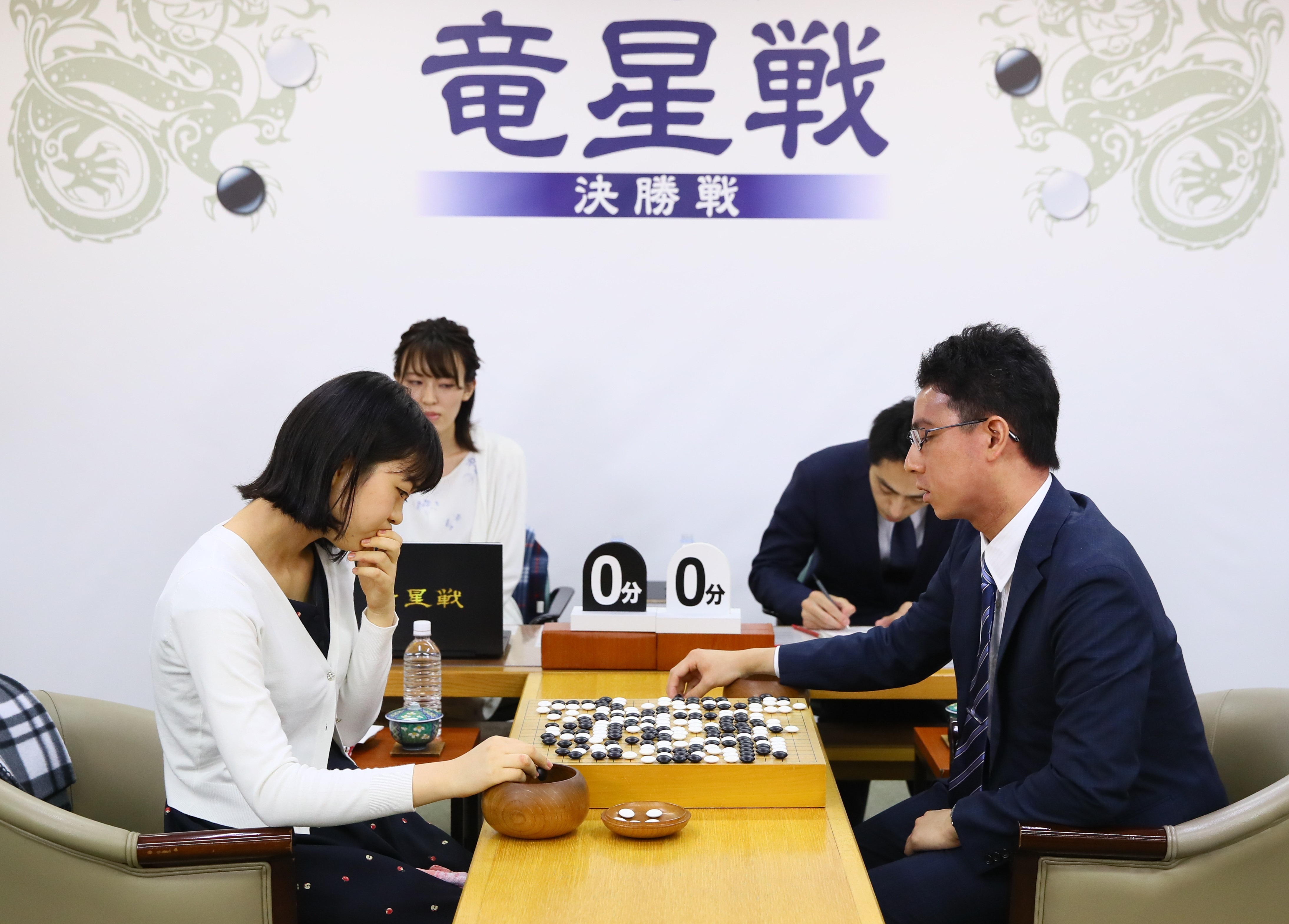 戦いの勝ち方百科 全10巻(囲碁) 戦いの勝ち方百科 全10巻(囲碁) hqdefault.jpg