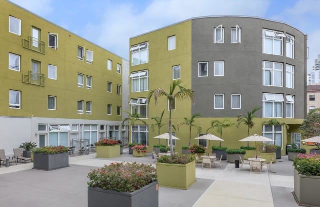 900 F Street Apartment San Diego