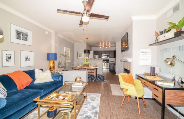 Carlyle Townhomes Apartment Phoenix