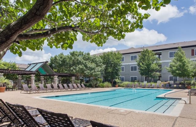 Highlands Hill Country Apartment Austin