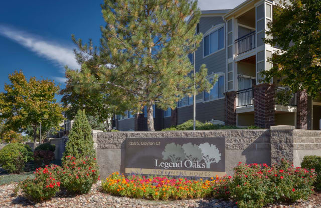 Legend Oaks Apartment Denver