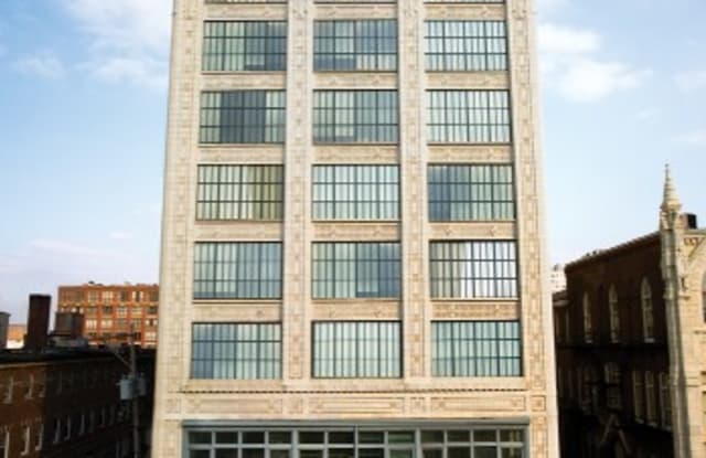 Packard Motor Car Building Apartment Philadelphia