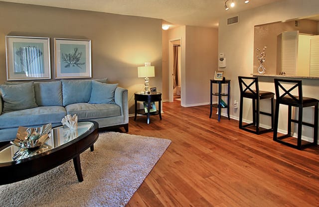 The Oaks Of Woodland Park Apartment Tampa