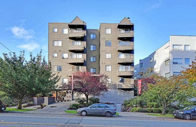 Westside Flats Apartment Seattle