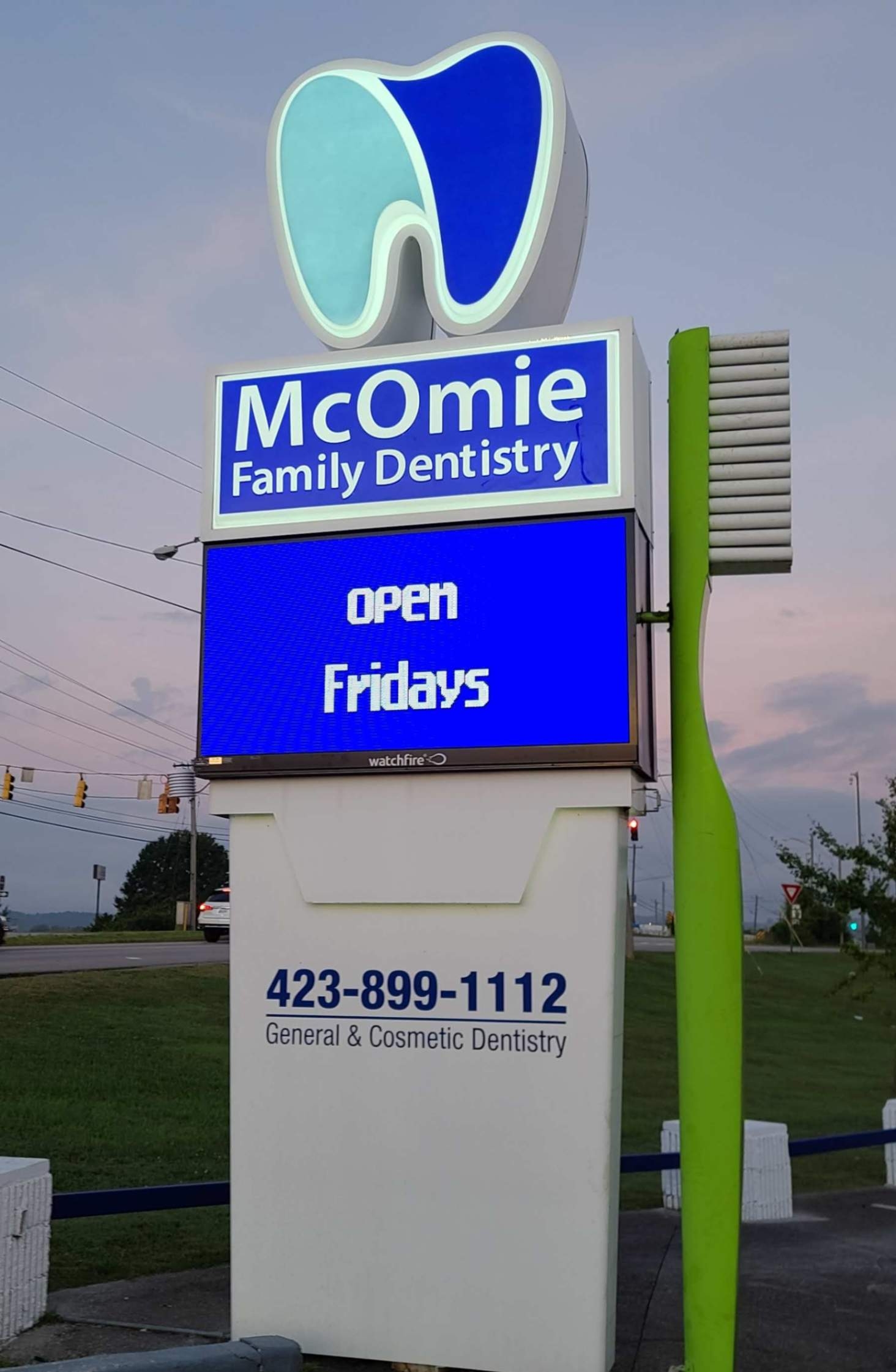 What are the top-rated dentist offices in Chattanooga?