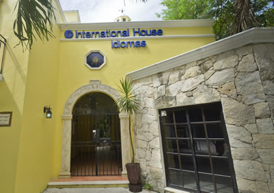 International House Riviera Maya