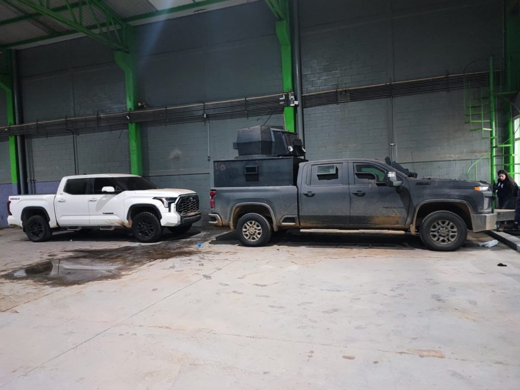 Operativos simultáneos en Sinaloa dejan cinco detenidos y el aseguramiento de armas, vehículos y droga