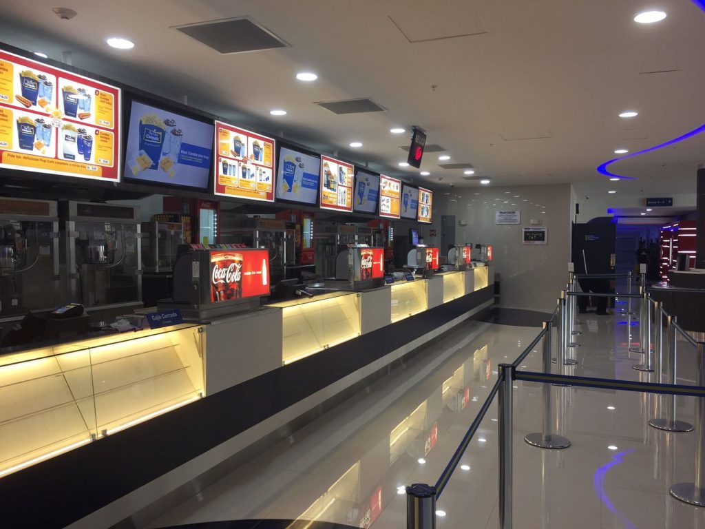 Cinépolis es multado en Perú por sus reglas de consumo