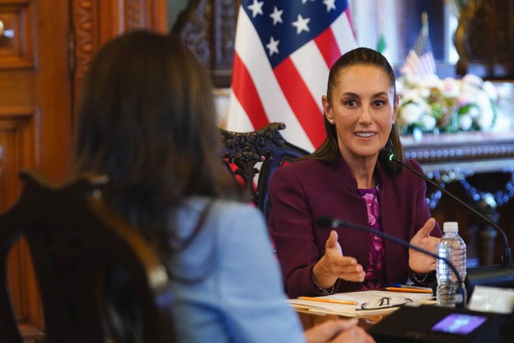 Presidenta y secretaria