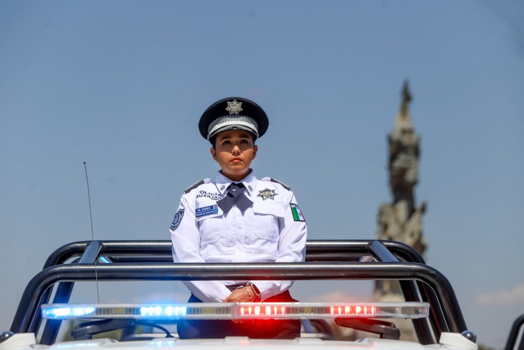 Mujer Policía