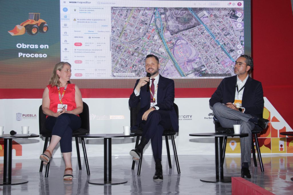 Red Waze for Cities