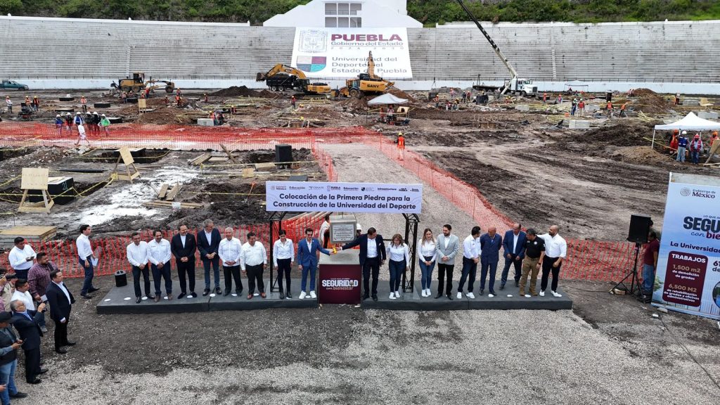 Colocación de la Primera Piedra