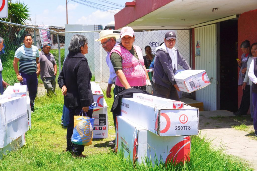 Entrega de Calentadores