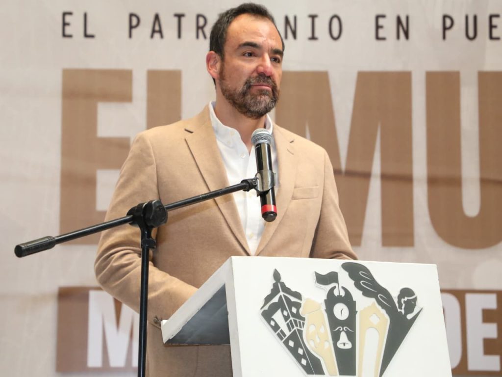 secretario de Economía y Turismo