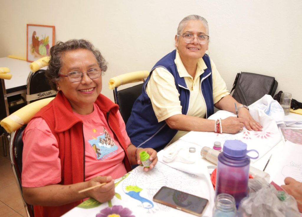 Adultos Mayores