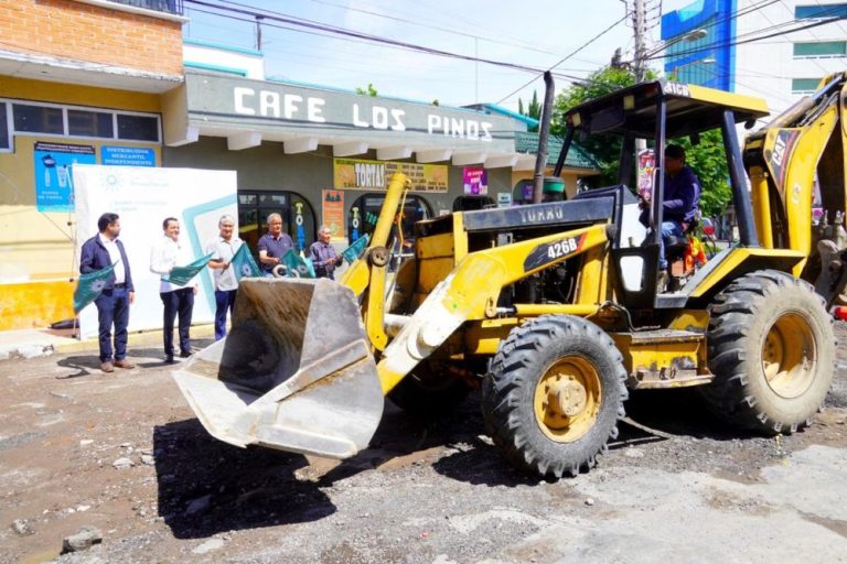 Gobierno de Texmelucan inicia obra comunitaria con maquinaría entregada por el gobierno de Puebla