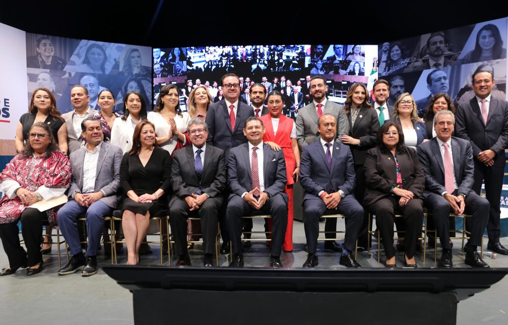 Primer Informe de Actividades de los diputados federales de Puebla