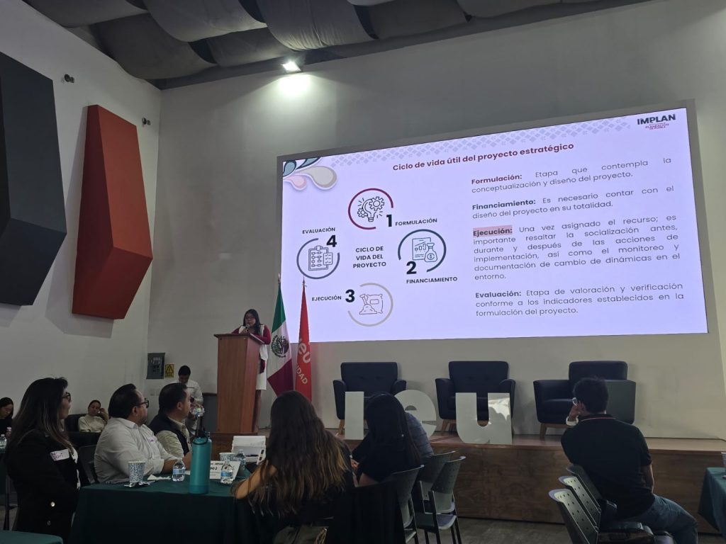 Foro de Capacitación en Técnicas y Herramientas de Acercamiento Comunitario