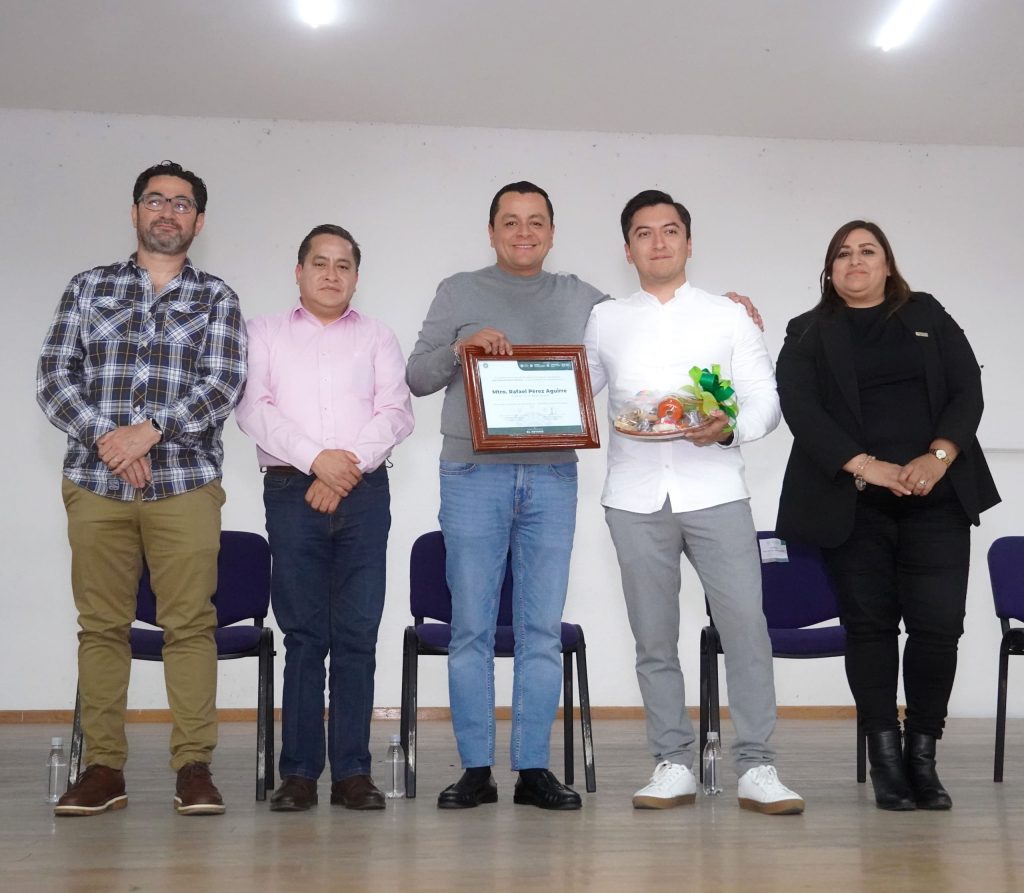 Gobierno de Texmelucan y Universidad Iberoamericana de Puebla realizaron conferencia “IA generativa para empresas”